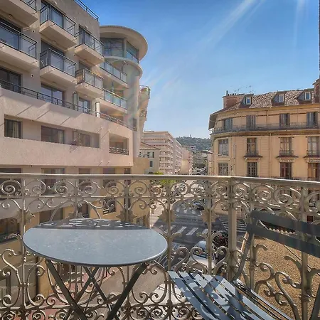 Superb Flat With 2 Bedrooms Near Palais Croisette 3p2 公寓